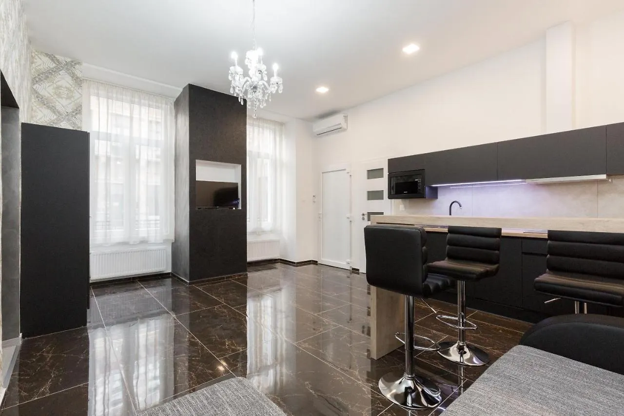 בודפשט The H4 Executive Apartments